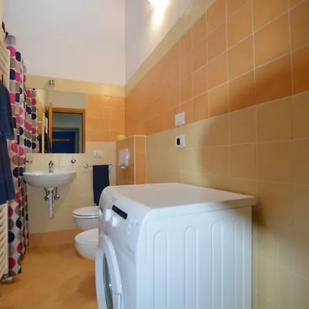 Rustico Giulietta E Romeo Holiday home Colico